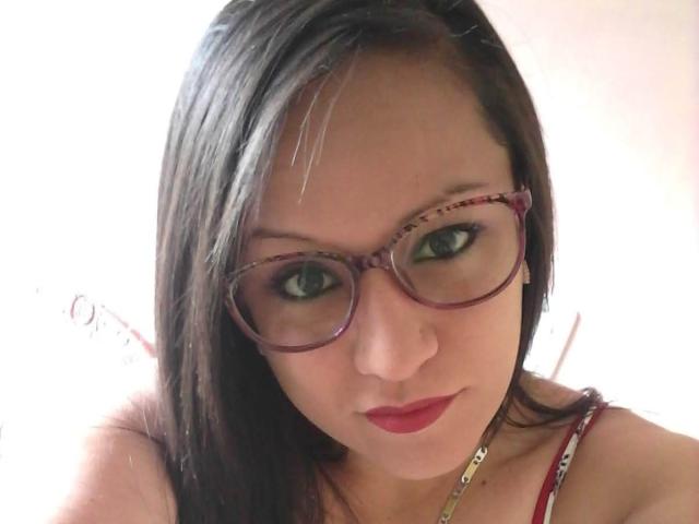 LucianaDiazz - Live Sex Cam - 20748254