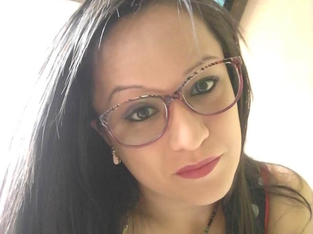 LucianaDiazz - Live Sex Cam - 20748330