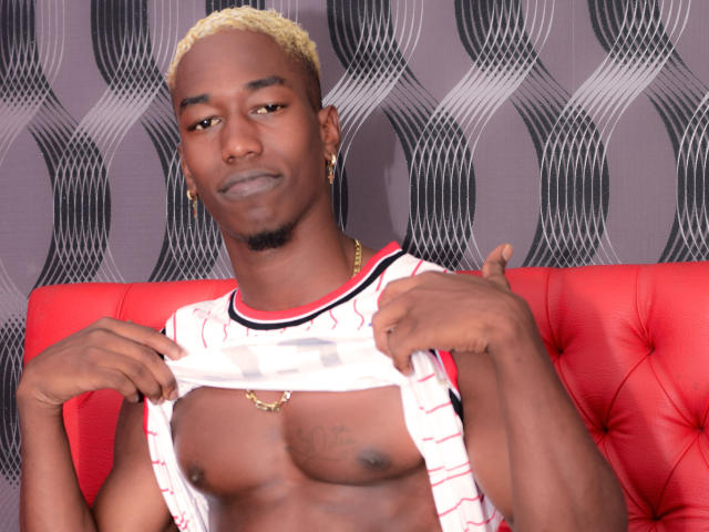AndrewMark - Live Sex Cam - 20760290