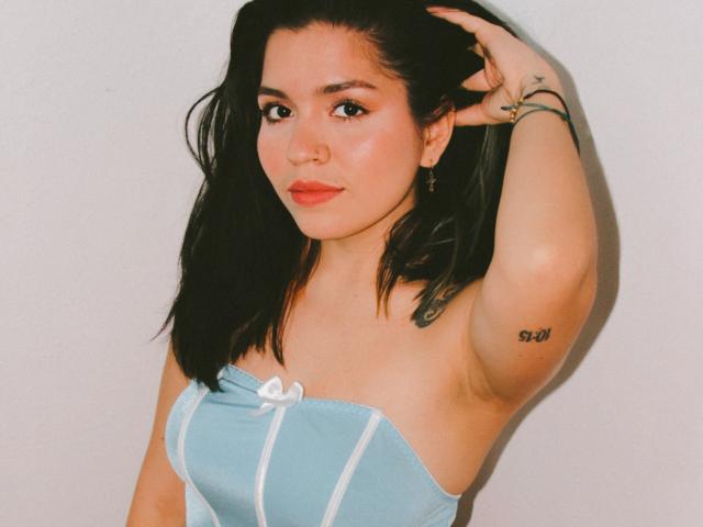 AlesaTovar - Live sex cam - 20760514