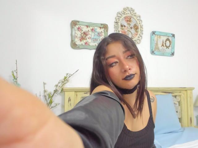 Genesiss - Live sex cam - 20761910