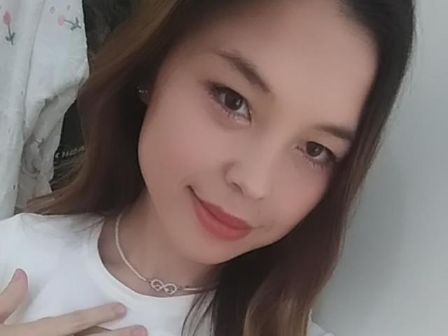 FunAlyssa - Live porn &amp; sex cam - 20763722