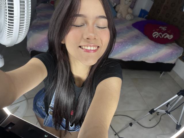 DeisyWest - Live sex cam - 20764762