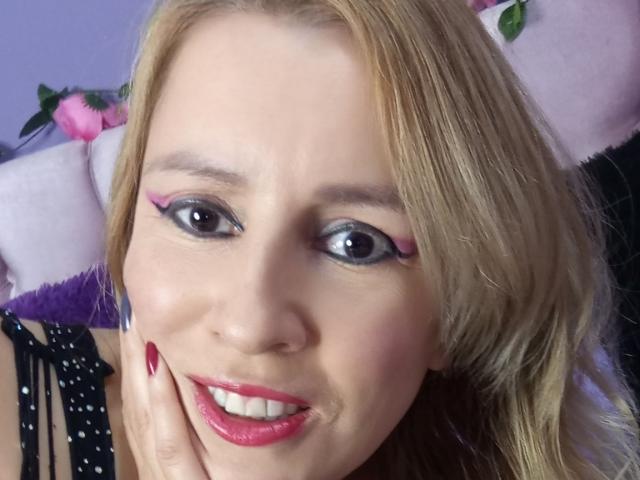 MadissonS - Live Sex Cam - 20768170