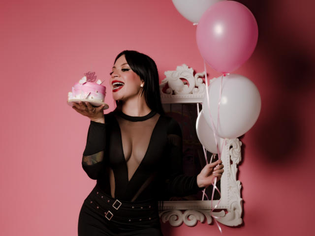 KatalinaJohnson - Sexe cam en vivo - 20772658