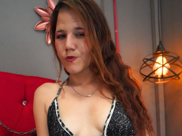 EvelyneClark - Live sex cam - 20774522