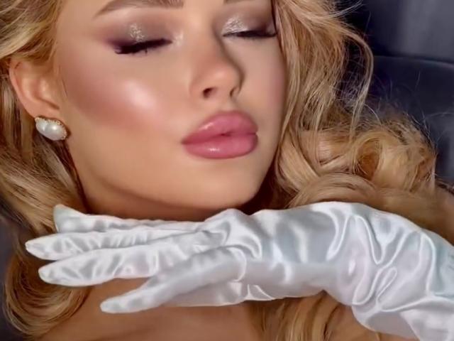 TheHottestBlonde - Live porno og sexkamera - 20775910