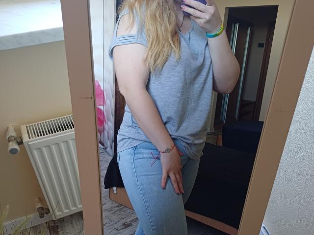 Leiliia - Live porn &amp; sex cam - 20779922