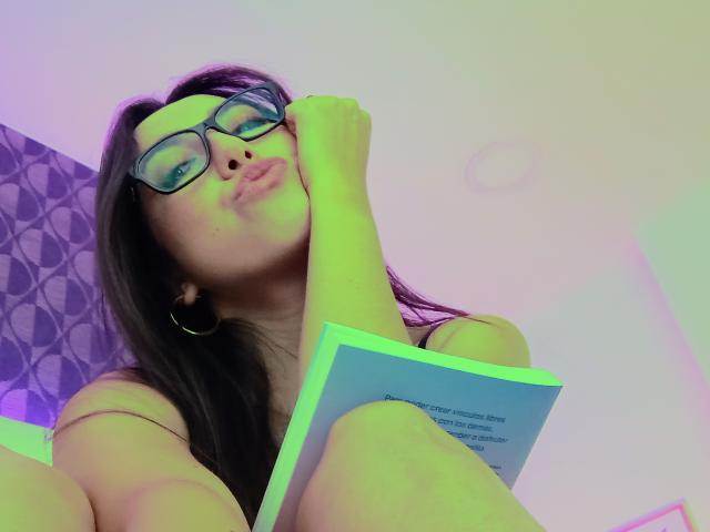 MiaReed - Live porn &amp; sex cam - 20783358