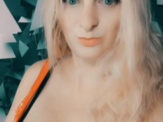 MonicaMiss - Live sex cam - 20789066