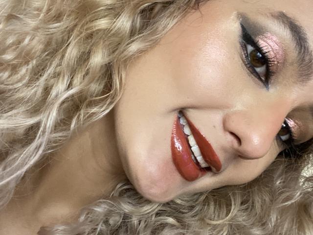 FloraSaenz - Live sex cam - 20792246