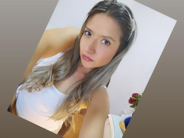 ValeriaHunter69 - Sexe cam en vivo - 20815402
