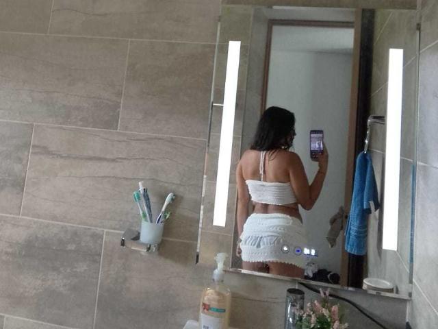 AbrilCollemanX - Live porn &amp; sex cam - 20821538