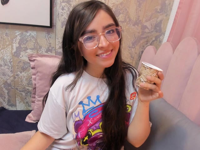 EvaMcAllister - Live sexe cam - 20830386