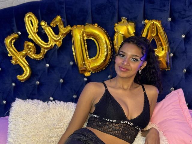 AriianaMendoza - Live sex cam - 20830710