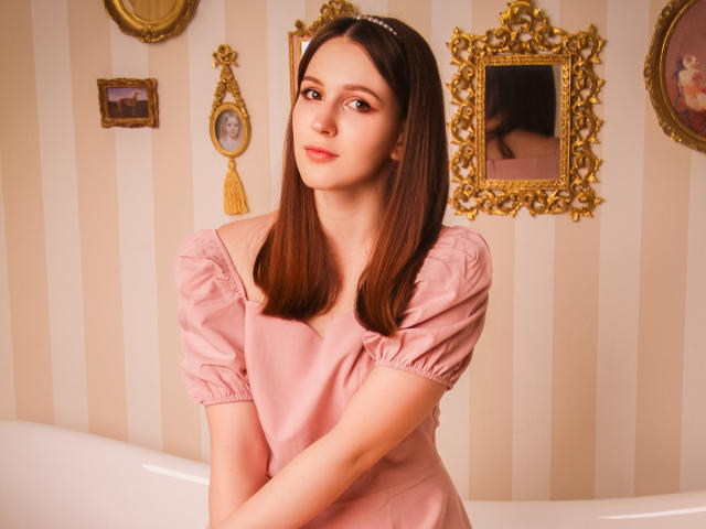 JuliaKing - Live sex cam - 20832362