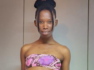 SlimTalia - Live sex cam - 20833018