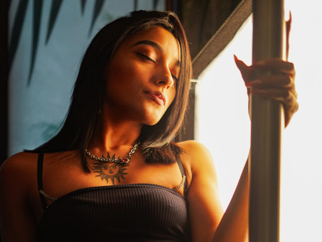 SalomeMille - Live porn &amp; sex cam - 20833918