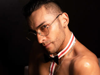 Androd69 - Live sex cam - 20836878