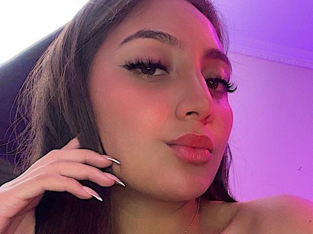 DianaFernandezz - Live porn &amp; sex cam - 20839786