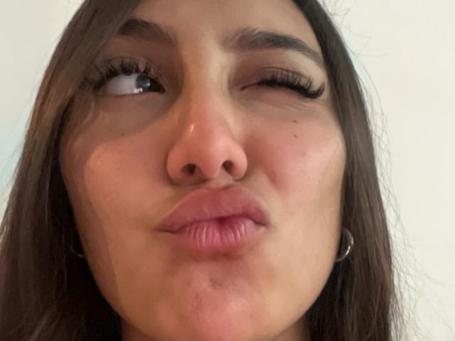 DianaFernandezz - Live porn &amp; sex cam - 20839838
