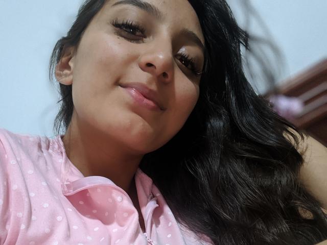 DianaFernandezz - Live porn &amp; sex cam - 20840406