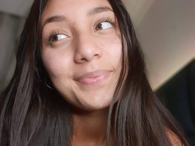 DianaFernandezz - Live porn &amp; sex cam - 20841106