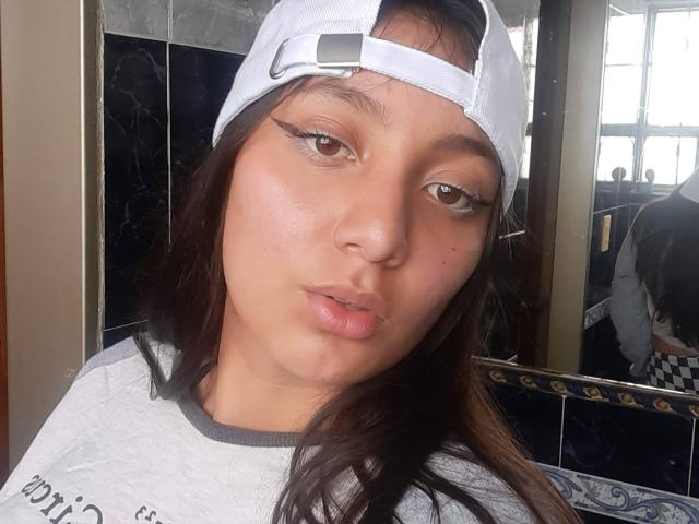 DianaFernandezz - Live sex cam - 20841178