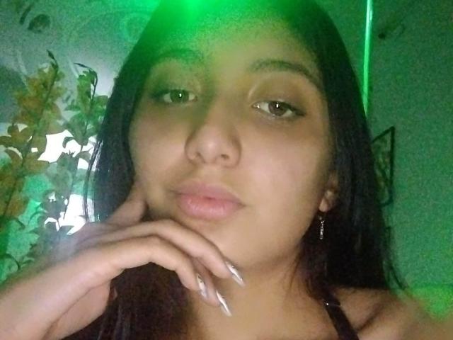 DianaFernandezz - Live porn &amp; sex cam - 20841338