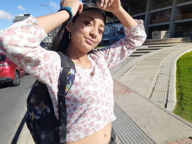 DianaFernandezz - Live porn &amp; sex cam - 20841378