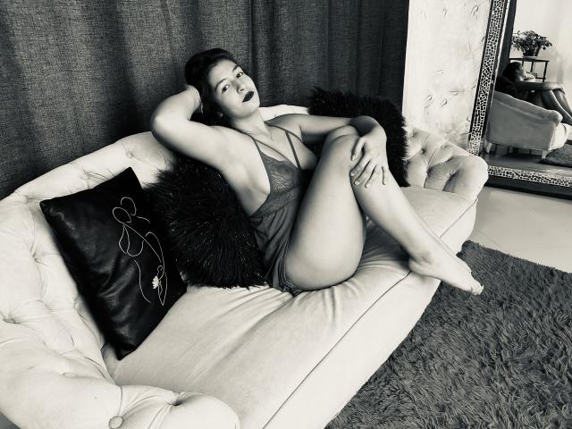 GabrielaWalker - Live sex cam - 20854062