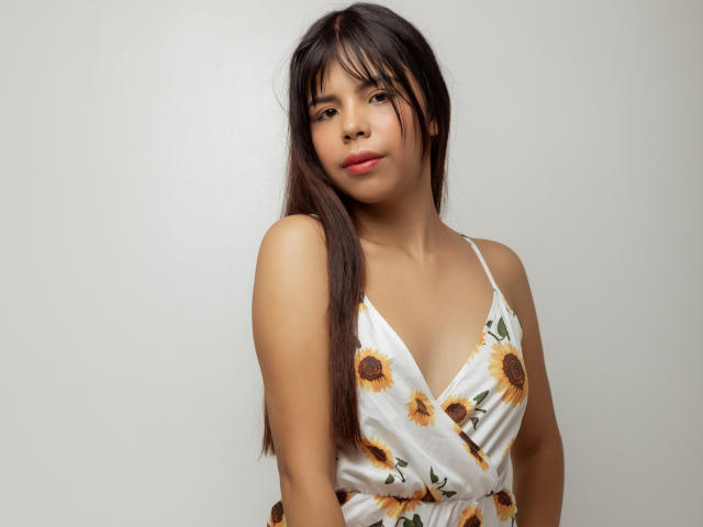 ElaineJones - Live sex cam - 20854102