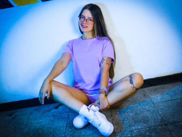 AliceHoe - Live porn &amp; sex cam - 20857118