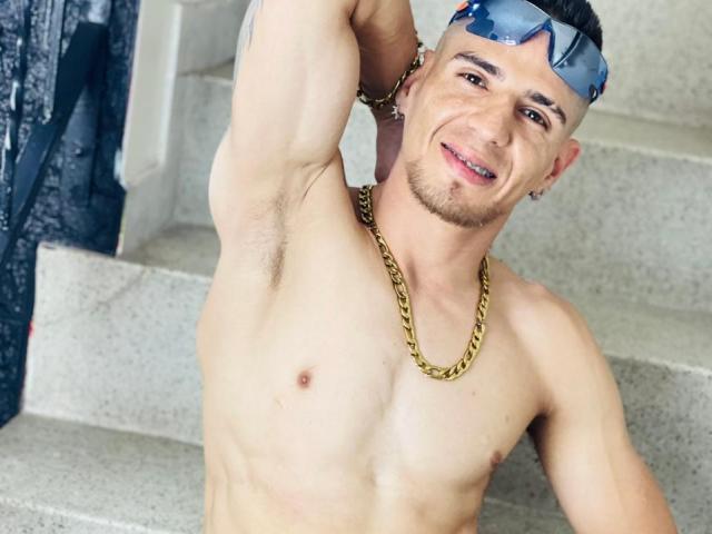 GilbertRossi - Sexe cam en vivo - 20863062