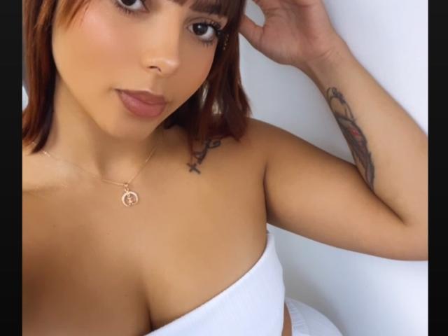 SofiaFoxx - Live porn &amp; sex cam - 20872638