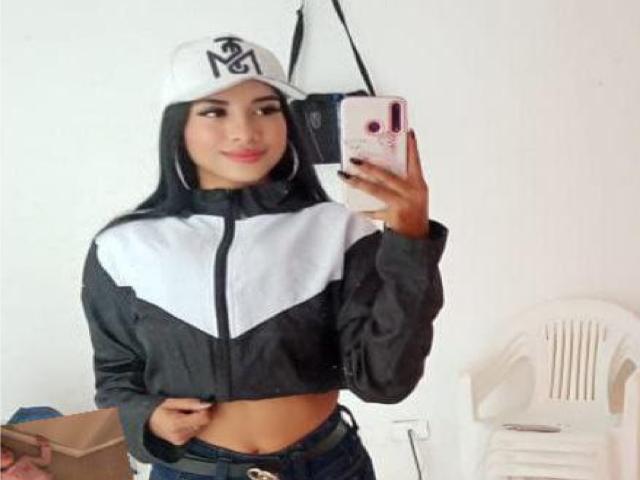 CoralHotReed - Live sex cam - 20873202