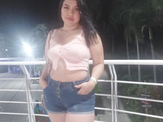 LauraRichis - Live sex cam - 20873902