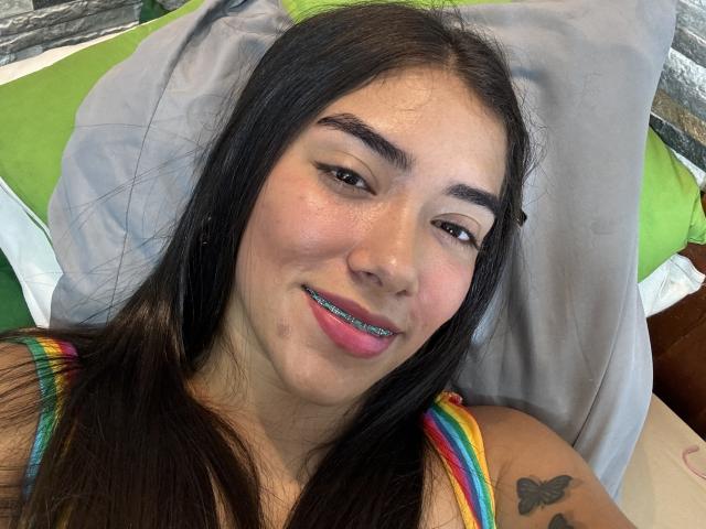 SharonKlart - Live Sex Cam - 20880586