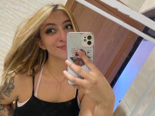 SabrinaaMontana - Live sex cam - 20880658