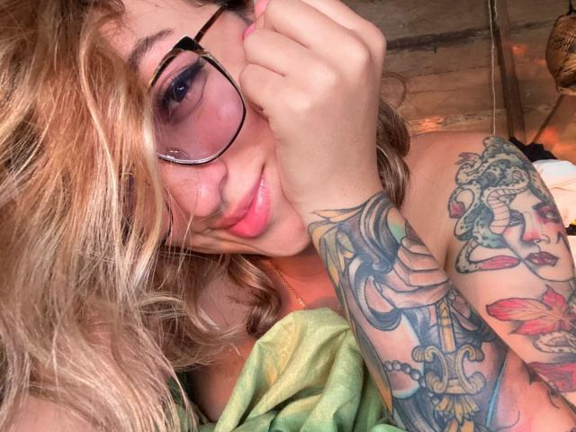 SabrinaaMontana - Live sex cam - 20880794