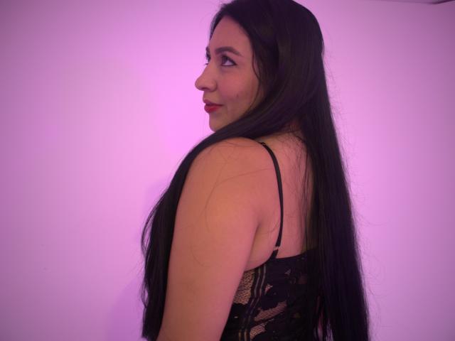 LarissaLorens - Live Sex Cam - 20893030