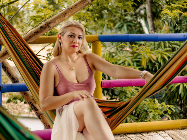 MisseScarleth - Live porn &amp; sex cam - 20896742