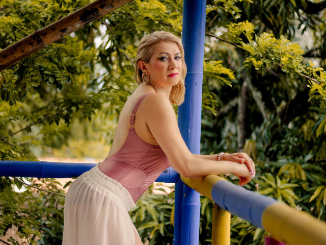 MisseScarleth - Porno na żywo i seks kamera - 20896754