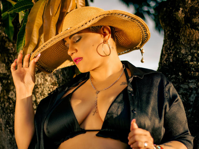 GianellaCox - Live porn &amp; sex cam - 20900546