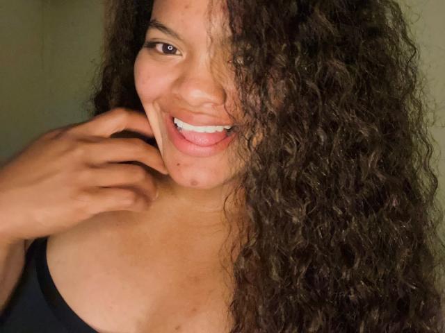 AlissonReyes - Live sex cam - 20907610
