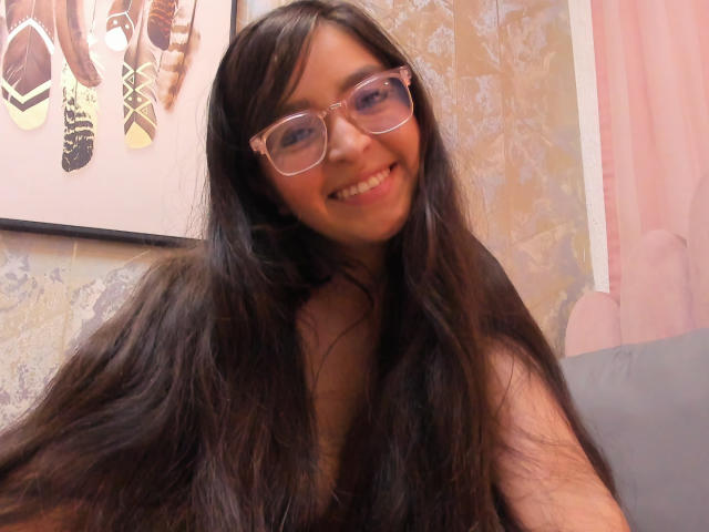 EvaMcAllister - Live sex cam - 20910774