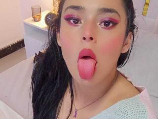 KaissyBella - Live sex cam - 20911374