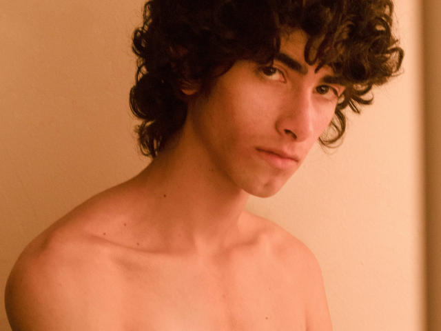 LucasFrost - Live sex cam - 20913206