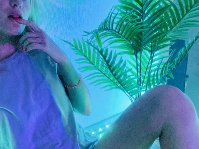 AlicePrings - Live Sex Cam - 20919610
