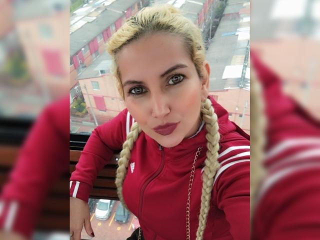 GiuliaAddams - Sexe cam en vivo - 20920514